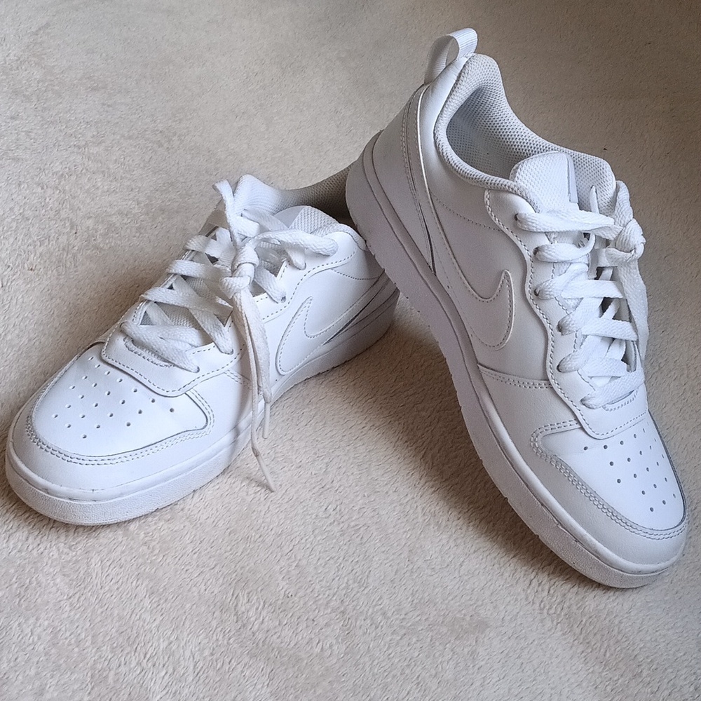 Nike Court Borough Low